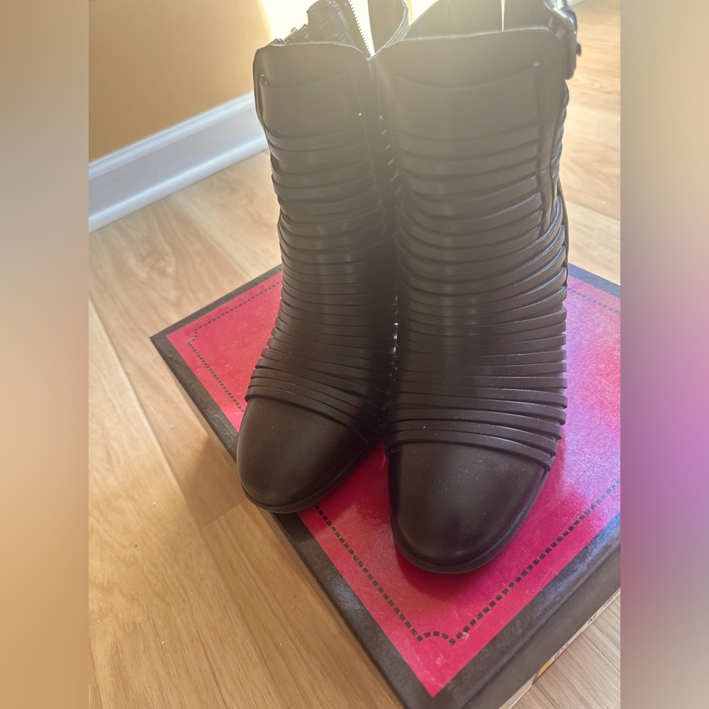 Circus by Sam Edelman Talon Black bootie